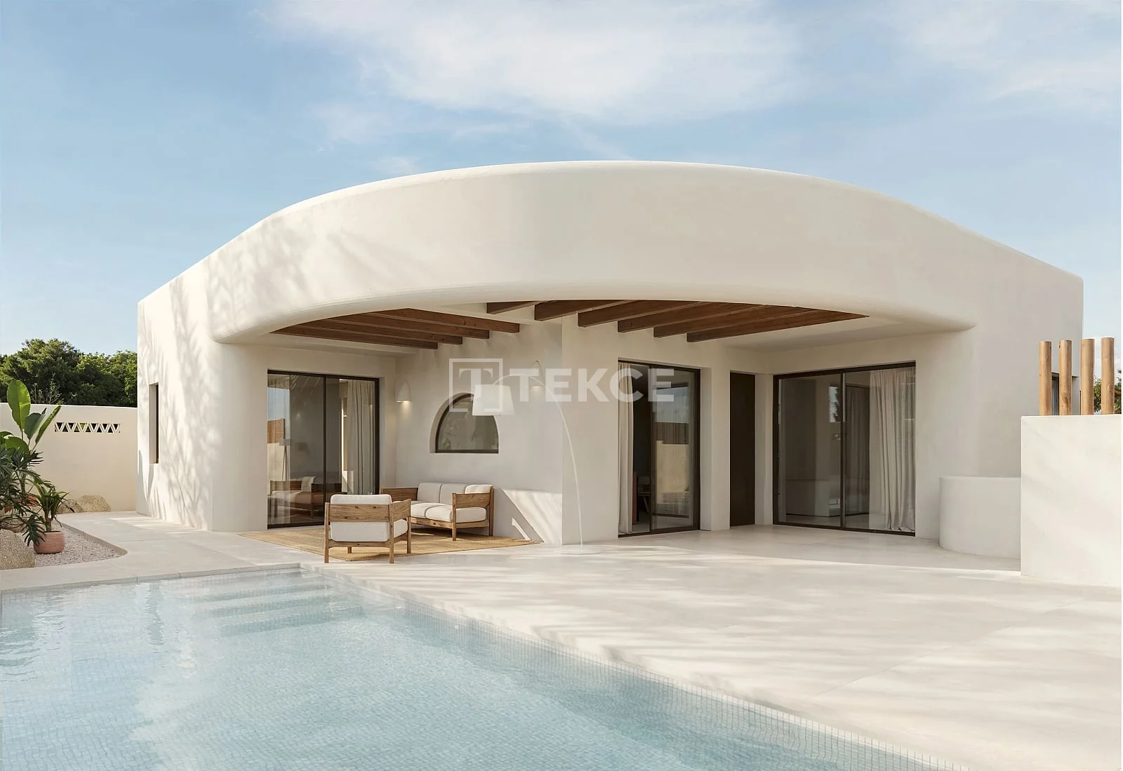 3-Bedroom Villa with Private Pool and Golf Views in Algorfa