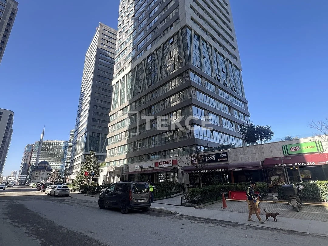 3-Bedroom Apartment with Sea and City Views in Kadikoy, Istanbul, photo 2