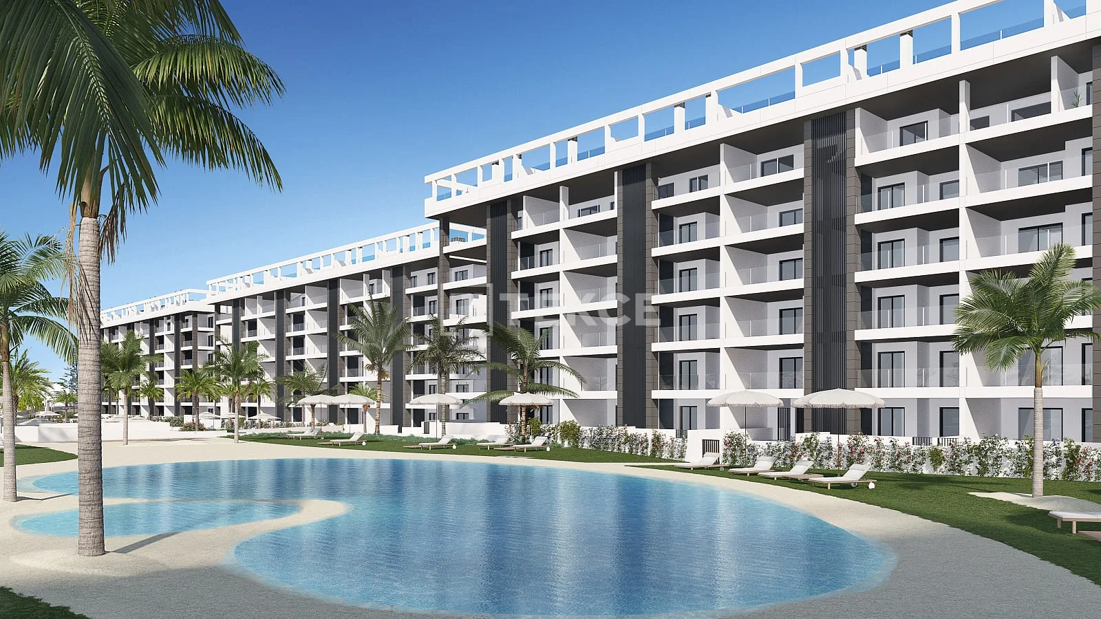 3-Bedroom Apartment with Terrace and Solarium in Torrevieja