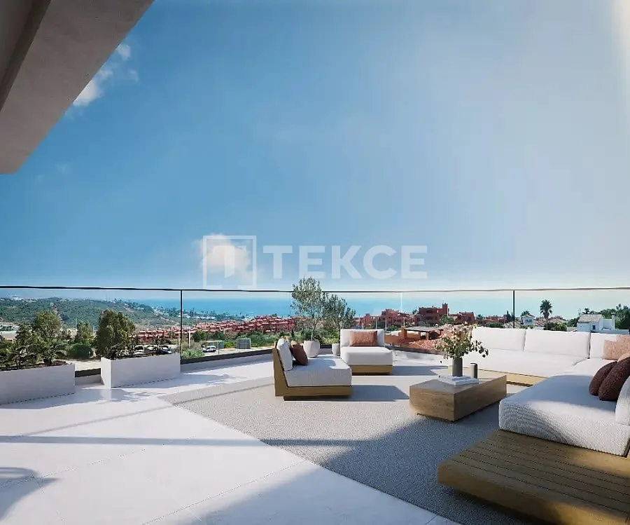 2-Bedroom Apartment with Sea View in Estepona, photo 5