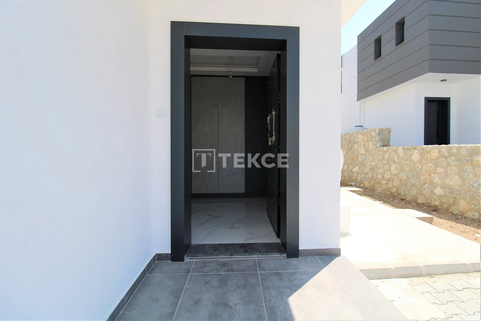 4-Bedroom Villa with Private Pool and Sea Views in Kyrenia, photo 4