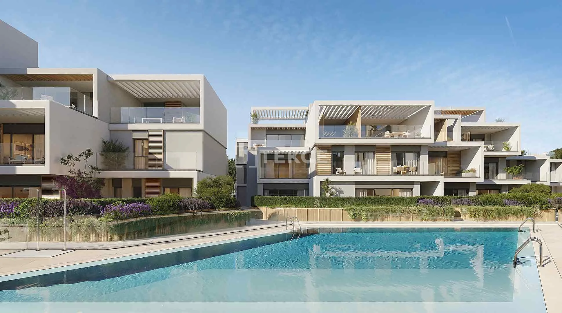 3-Bedroom Penthouse and Apartments with Sea and City Views in Marbella