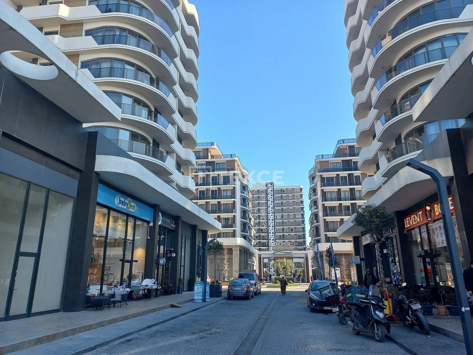 Коммерческое помещение 131 м² в торговом комплексе Стамбула, фото 4