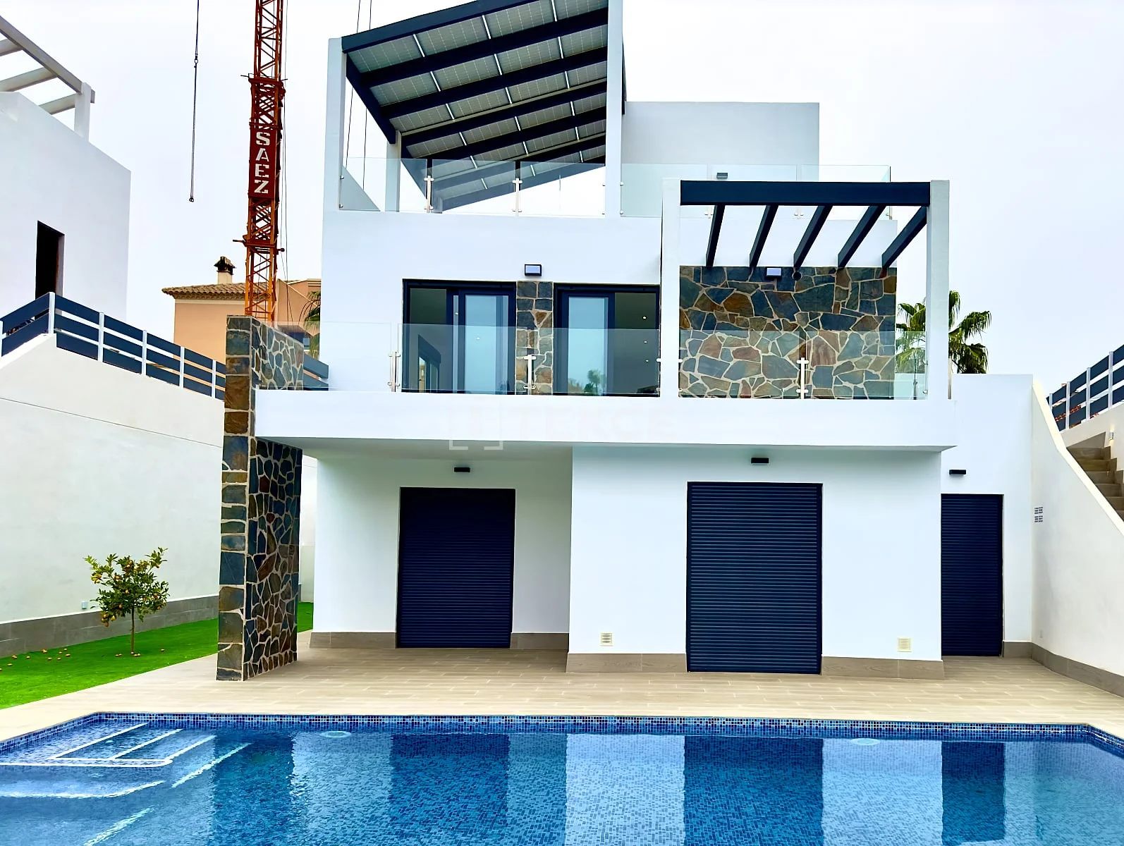 3-Bedroom Villa with Private Pool in Rojales