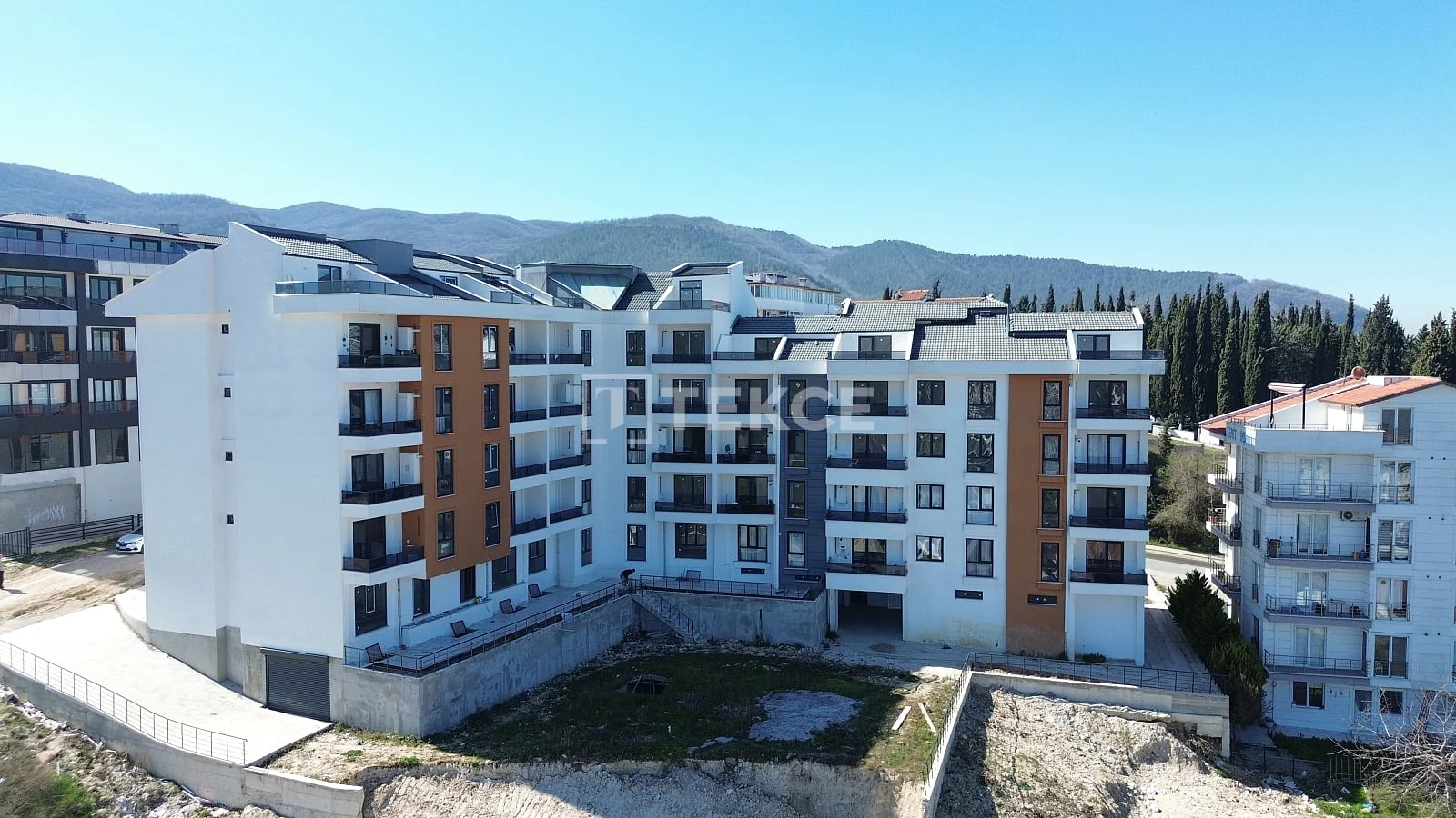 3-Bedroom Apartment with Sea View in Cinarcik, photo 2