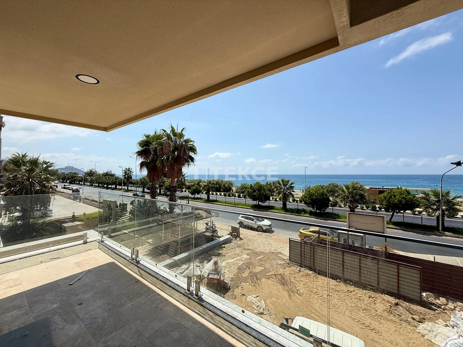 2-Bedroom Apartment with Sea View in Mahmutlar, Alanya