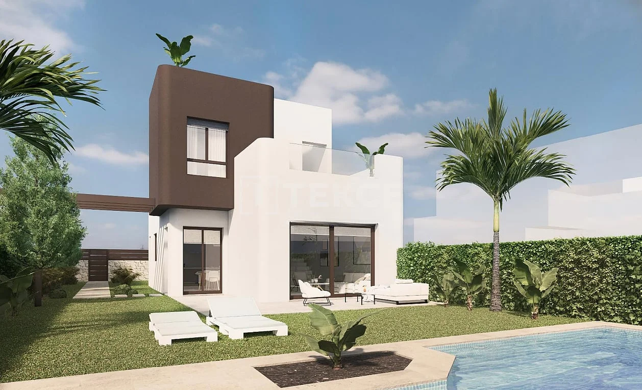3-Bedroom Villa with Private Pool in Pilar de la Horadada