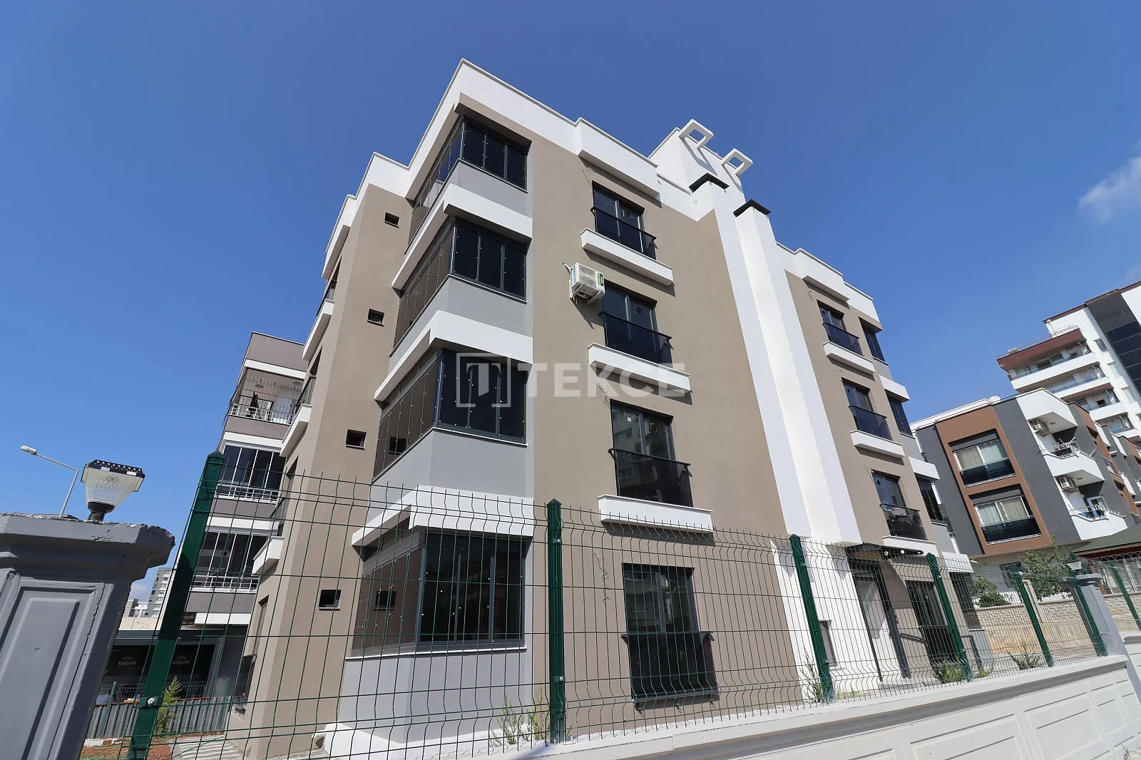 2-Bedroom Apartment in Yenisehir, Mersin, photo 2