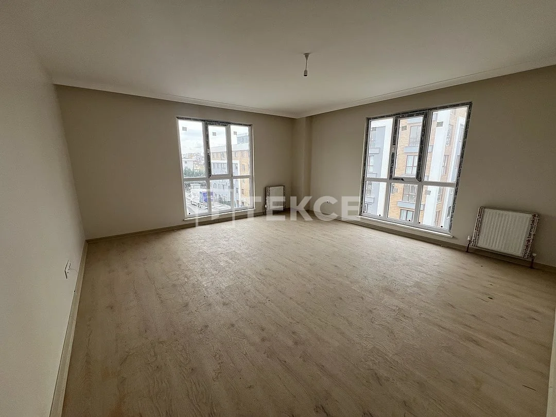 2-Bedroom Apartment with Forest View in Istanbul, photo 5