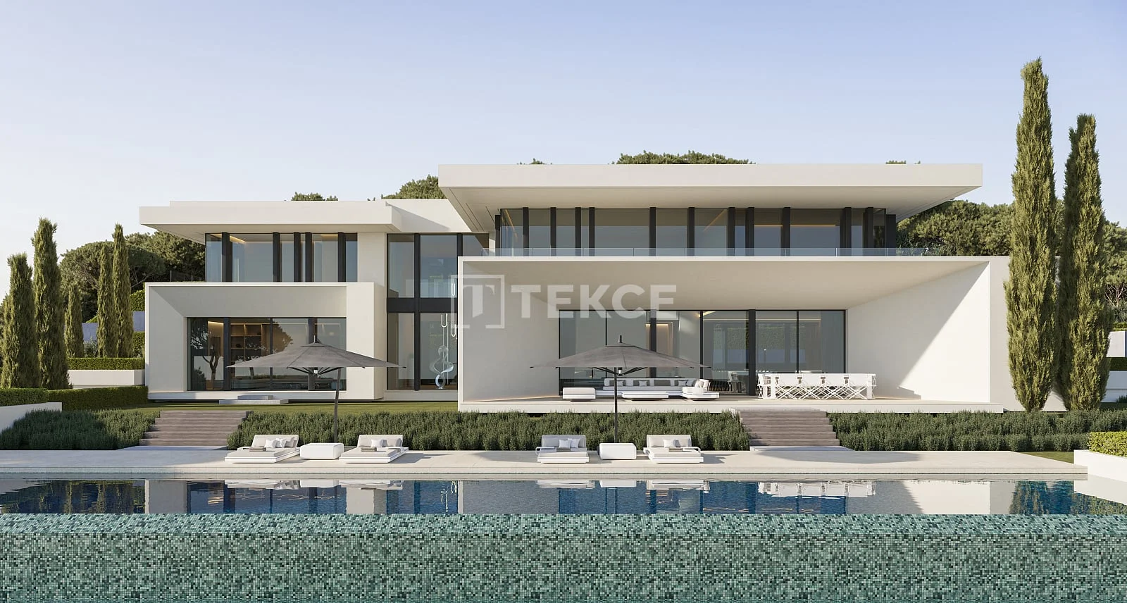 6-Bedroom Villa with Sea View in Benaovis, Costa del Sol