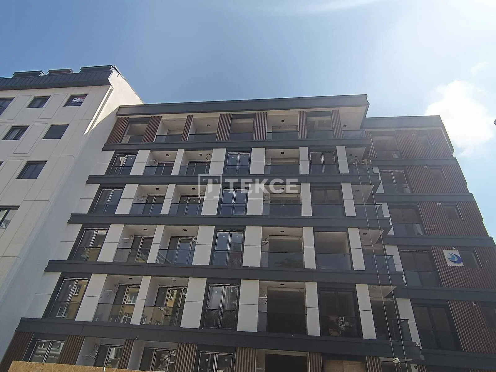 2-Bedroom Apartment with City View in Besiktas, Istanbul, photo 3