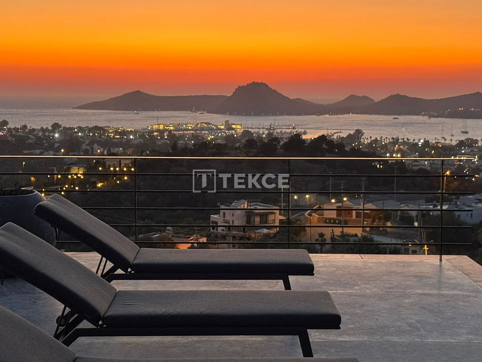 4-Bedroom Villa with Sea View and Private Pool in Yalikavak
