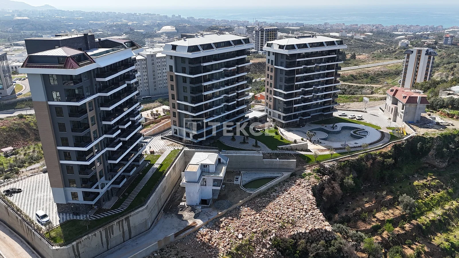 2-Bedroom Apartment with Sea View in Kestel, Antalya