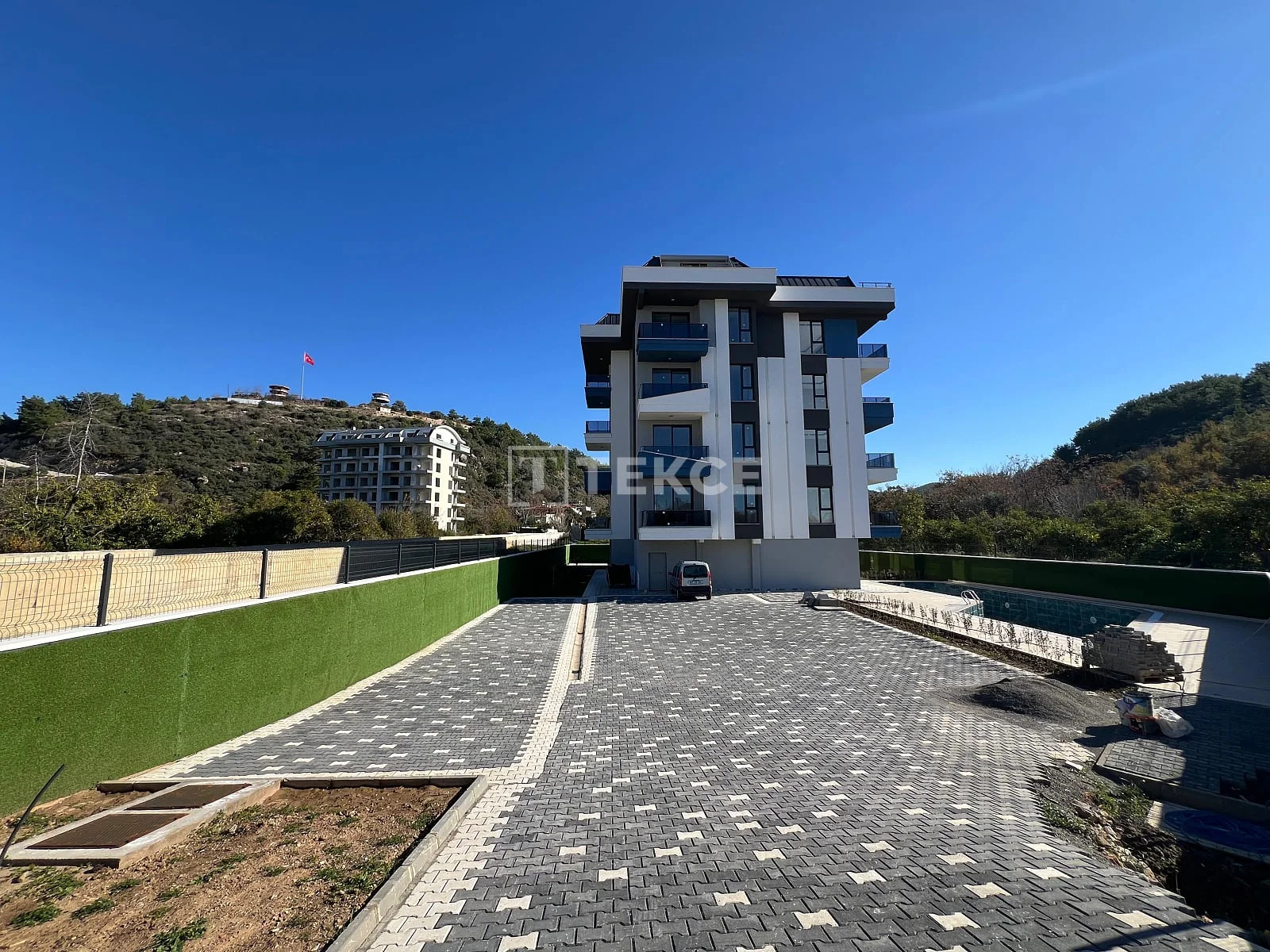 1-Bedroom Apartment with Sea and City Views in Demirtas, Alanya, photo 2