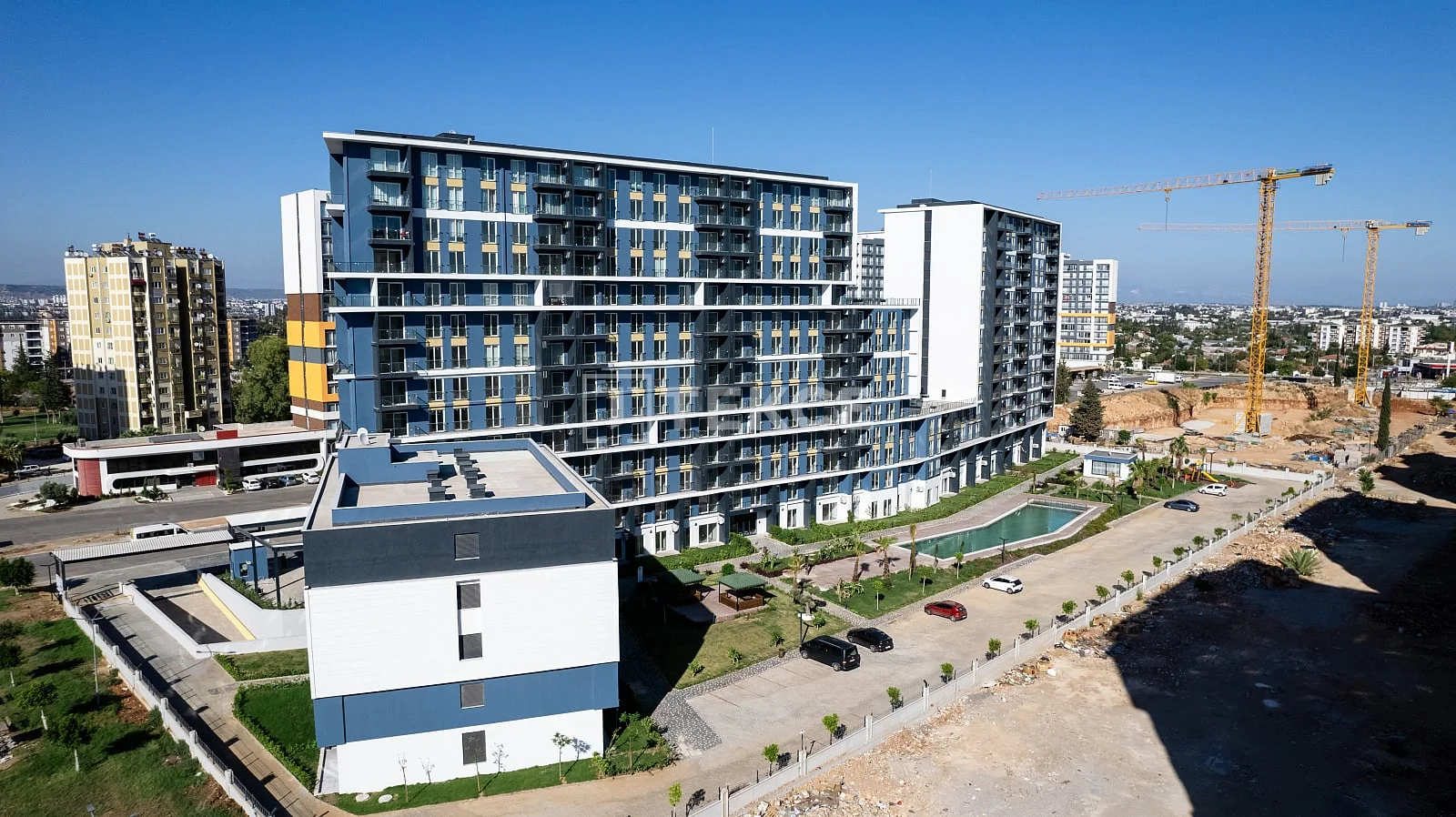 2-Bedroom Apartment with Shared Pool in Kepez, Antalya