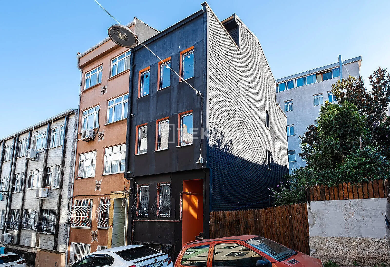 5-Story Commercial Building in Fatih, Istanbul