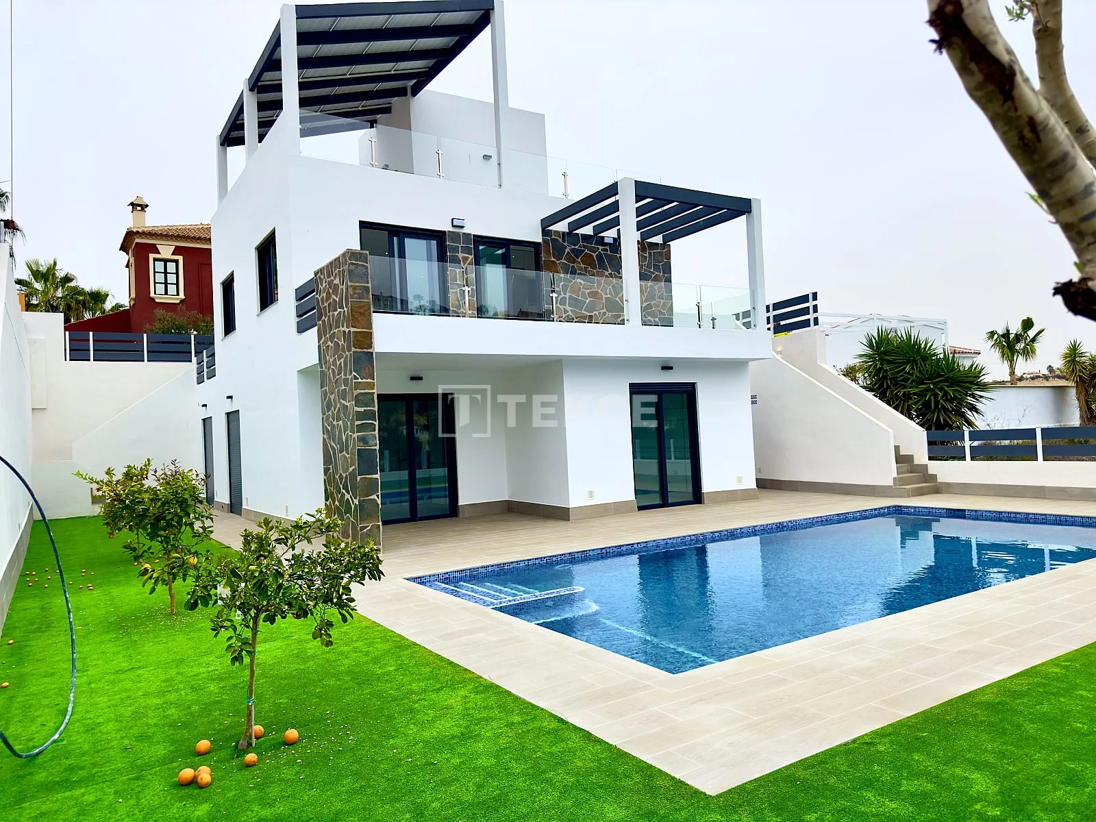 3-Bedroom Villa with Private Pool in Rojales, photo 2