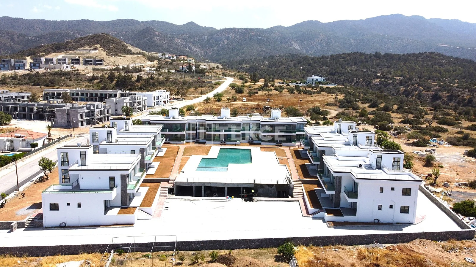 1-Bedroom Penthouse and Apartment with Sea View in Kyrenia, Cyprus, photo 3