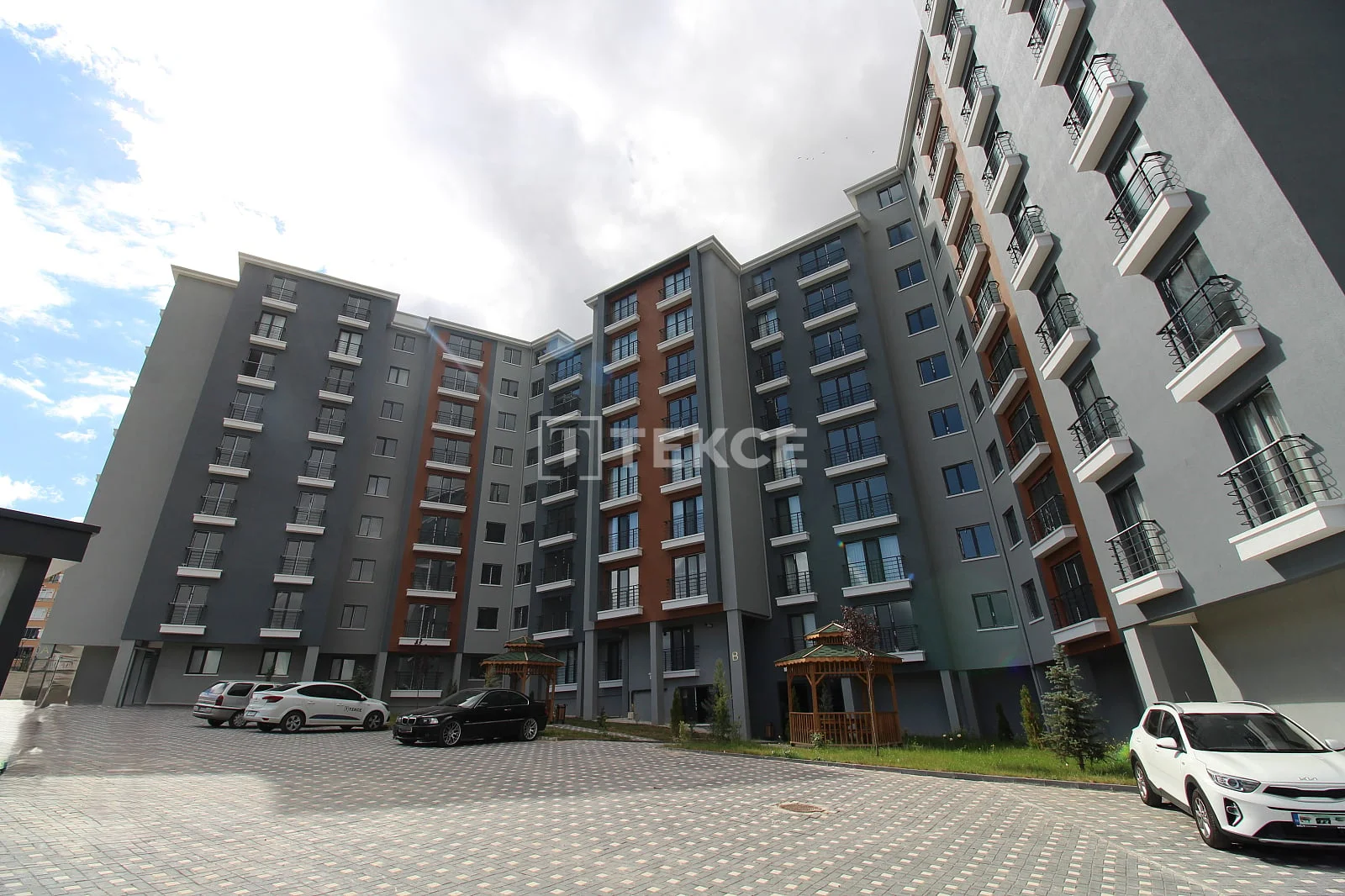 3-Bedroom Apartment with Nature View in Ankara, photo 3