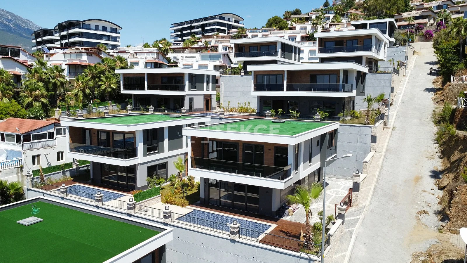4-Bedroom Villa with Private Pool and Sea View in Kargicak, Alanya, photo 3