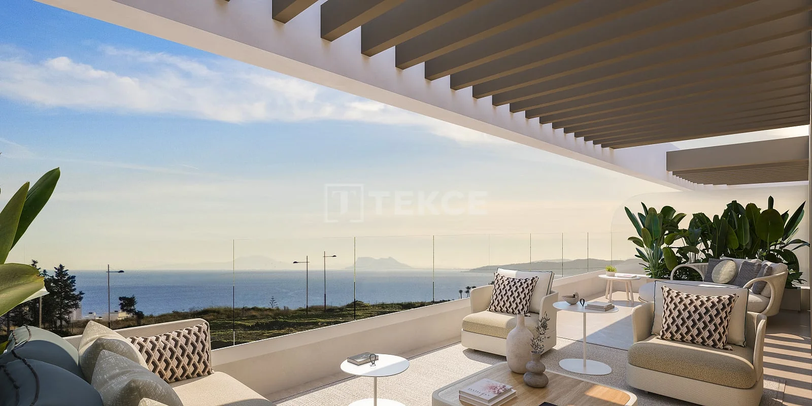 3-Bedroom Penthouse with Sea View in Estepona, photo 3