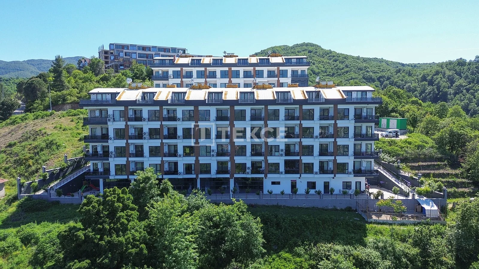 2-Bedroom Apartment with Sea and Lake Views in Yalova, photo 3