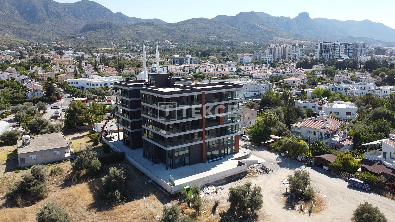 2-Bedroom Penthouse with Sea and Mountain Views in Kyrenia, photo 3