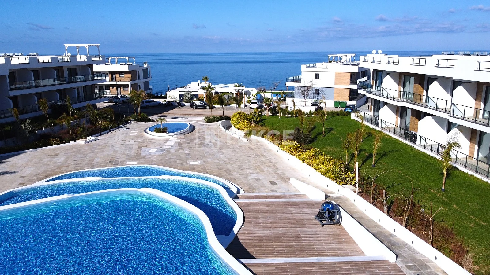 Studio with Sea and Mountain Views in Kyrenia, Ground Floor