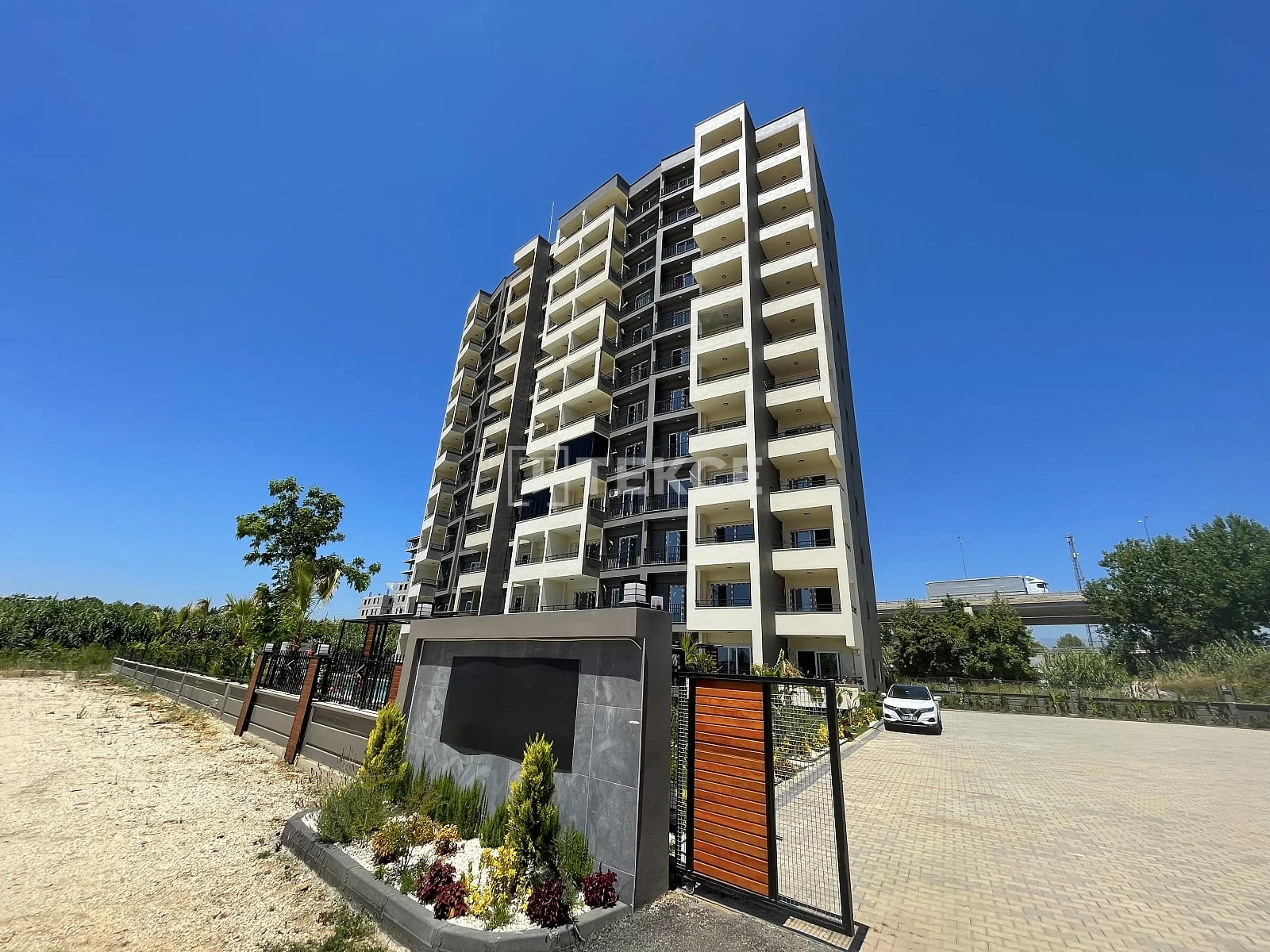 Studio with Sea View in New Mersin Complex, photo 3
