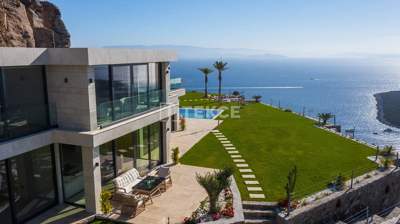 5-Bedroom Villa with Sea View and Private Pool in Bodrum