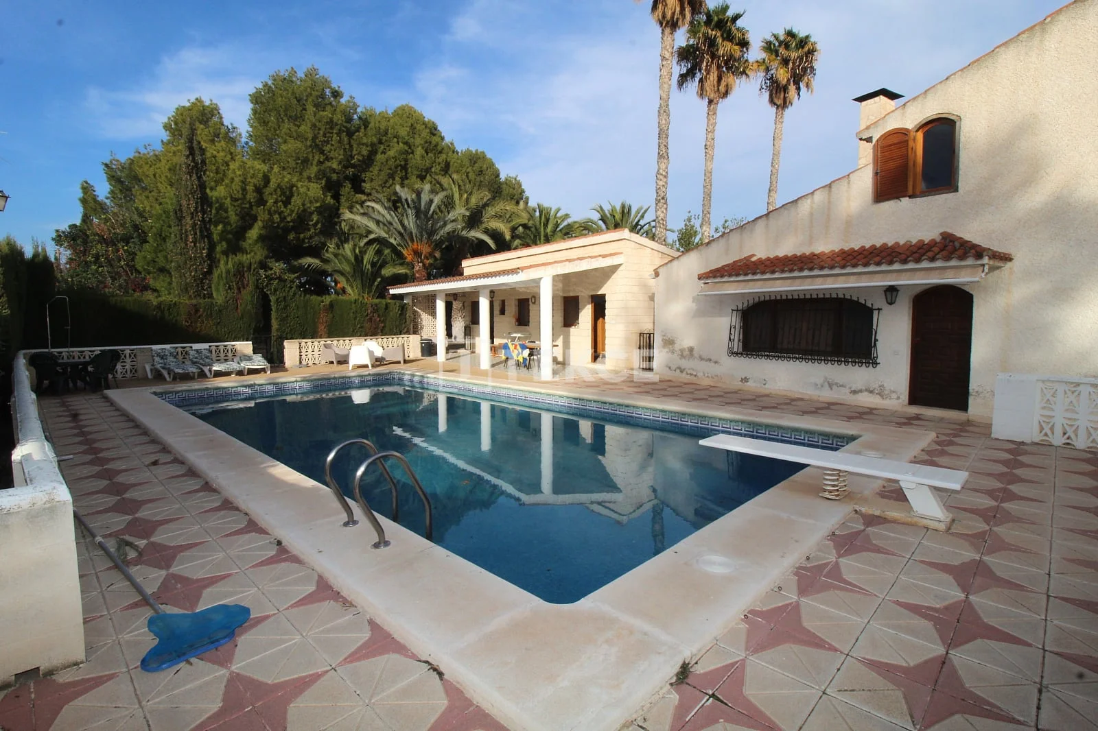 13-Bedroom Villa with Private Pool and Tennis Court in Elda, Spain, photo 2