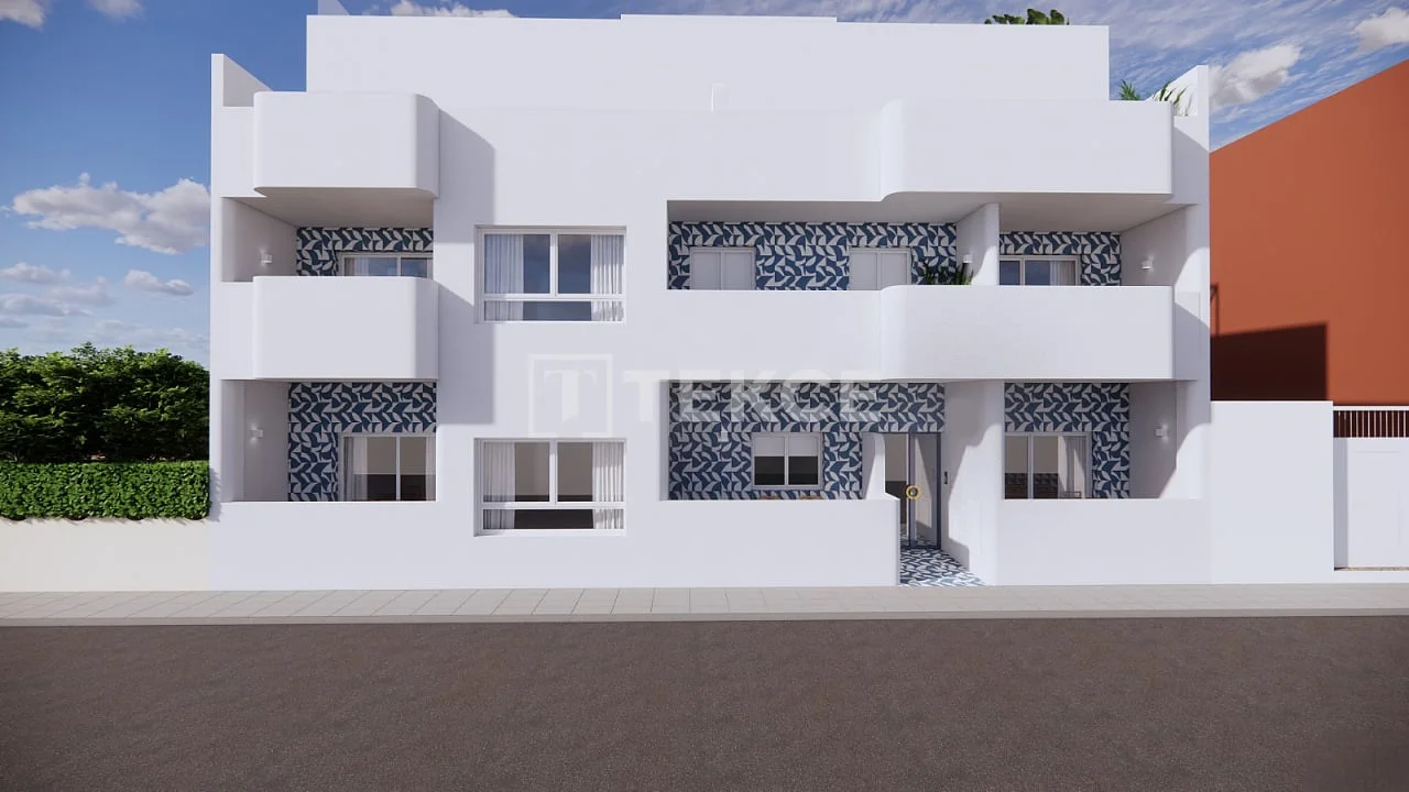 2-Bedroom Apartment with Sea View in Torre de la Horadada, photo 2