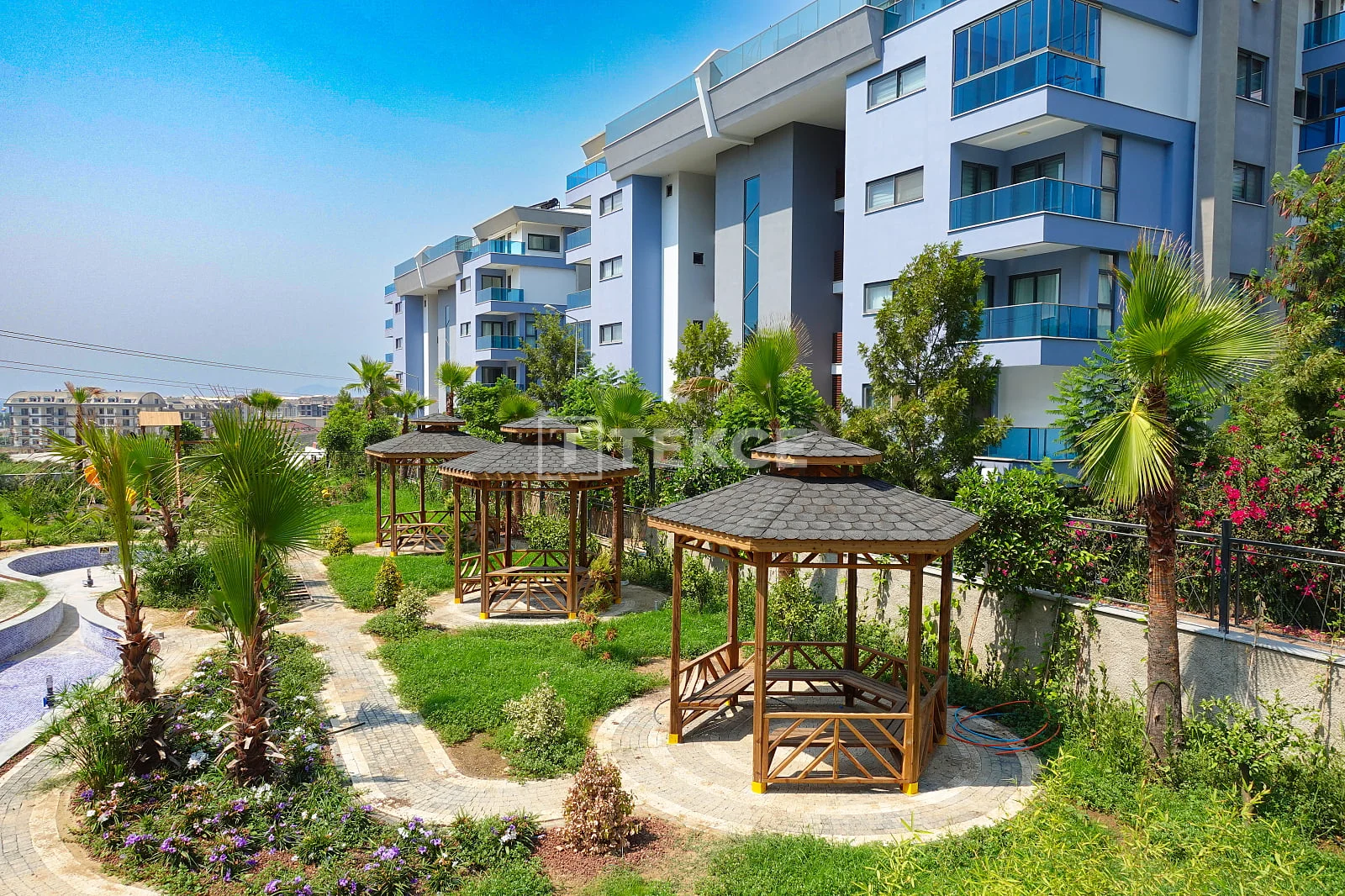 2-Bedroom Apartment with Balcony and Terrace in Kargicak, Alanya, photo 2