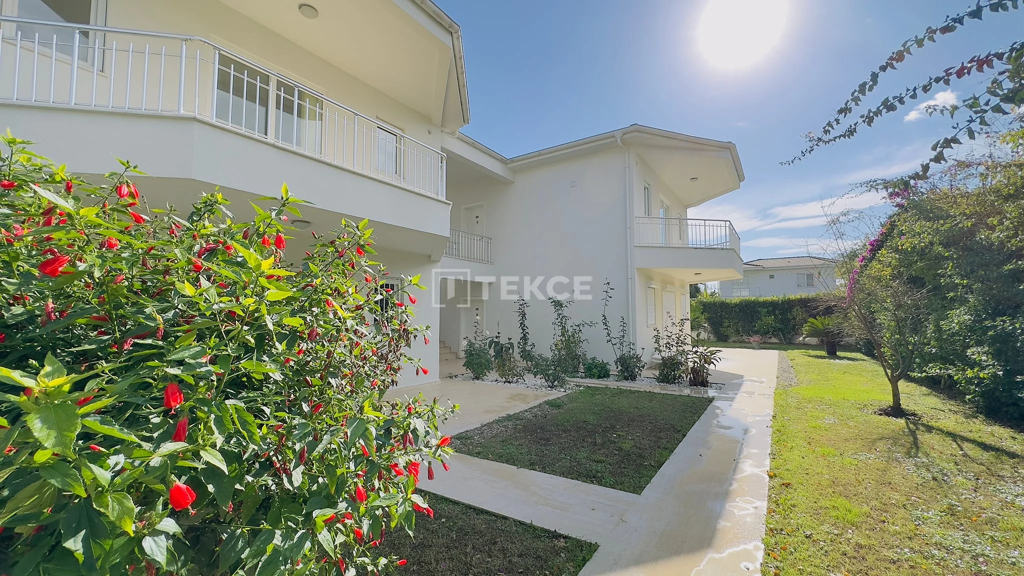 2-Bedroom Apartment with Pool and Garden in Kemer, photo 5