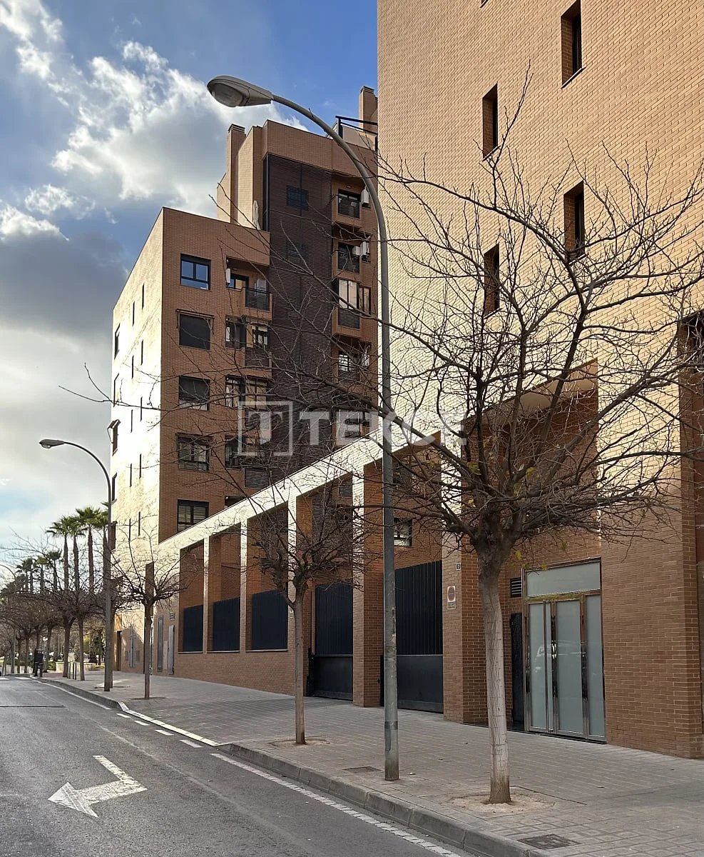 1-Bedroom Loft Apartments with Terrace in Alicante, photo 3