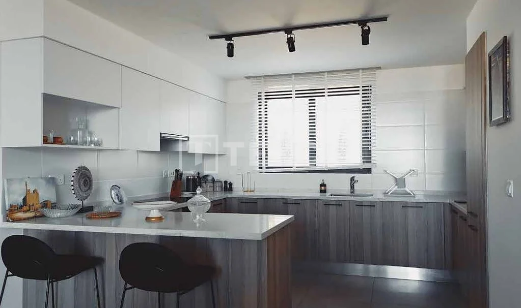 2-Bedroom Penthouse with Terrace and Sea View in Kyrenia, photo 5