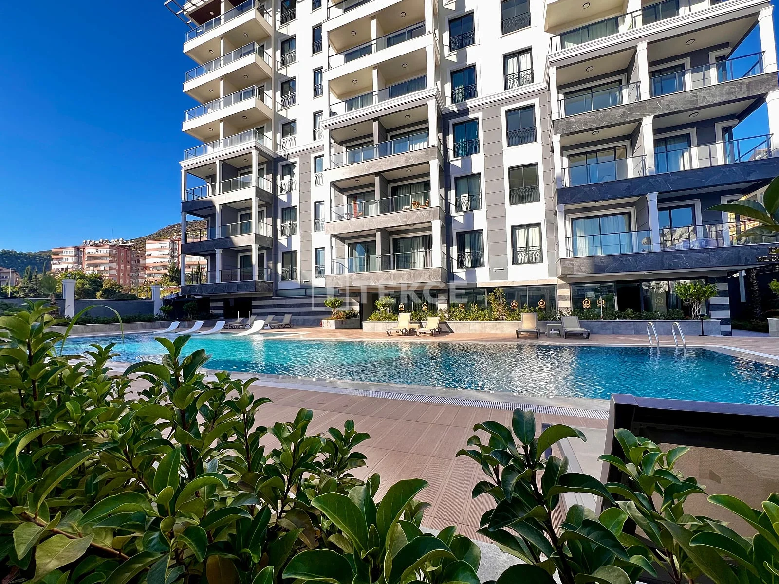 2-Bedroom Apartment with Sea View in Alanya, photo 4
