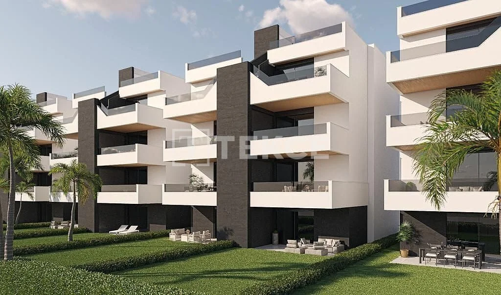 2-Bedroom Apartment with Golf Course View in Fuente-Alamo