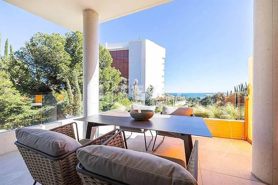 2-Bedroom Penthouse with Sea View in Fuengirola, photo 5